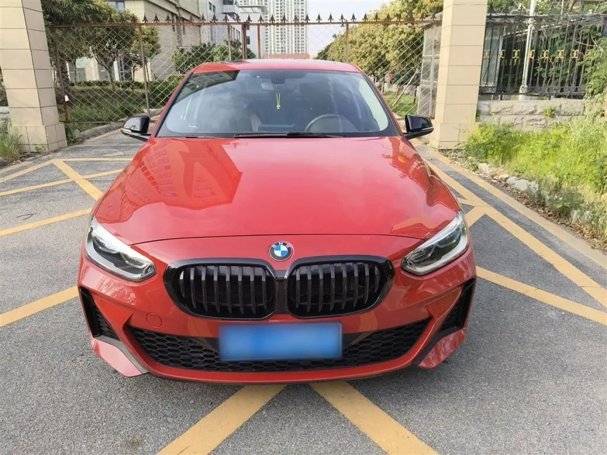 BMW 1-SERIES