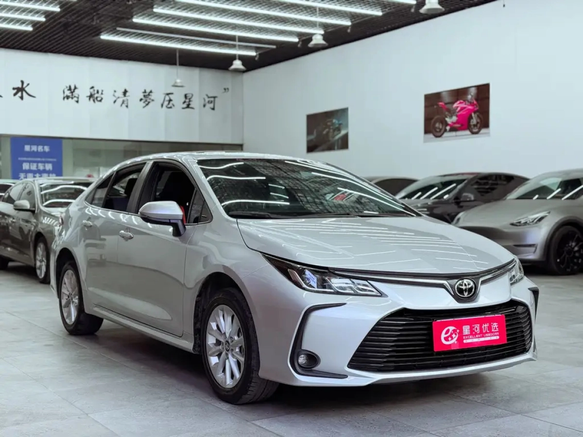 TOYOTA COROLLA