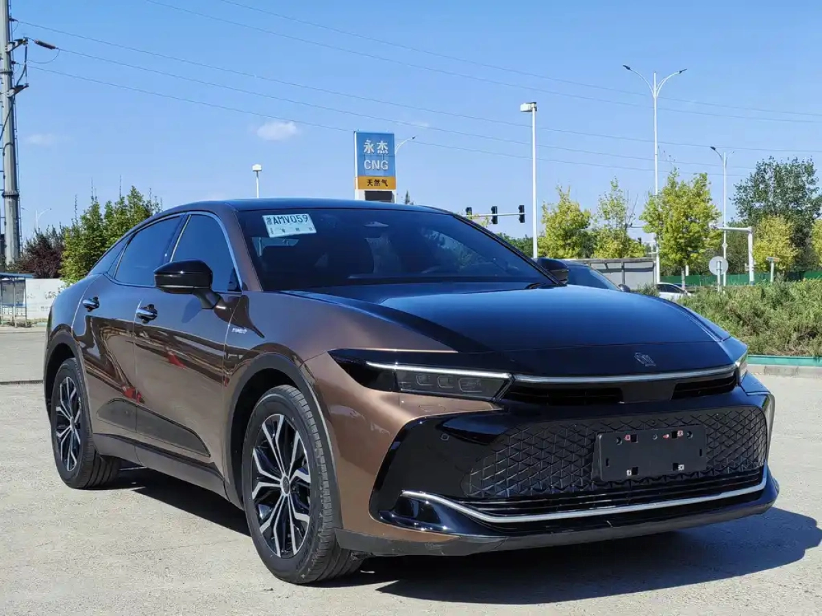 TOYOTA CROWN SPORTCROSS