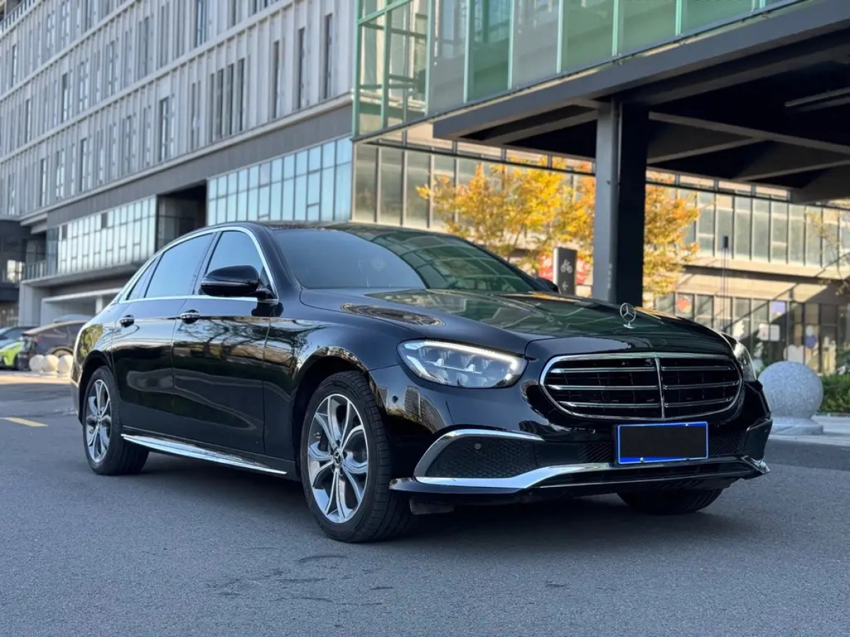 MERCEDES BENZ E-CLASS