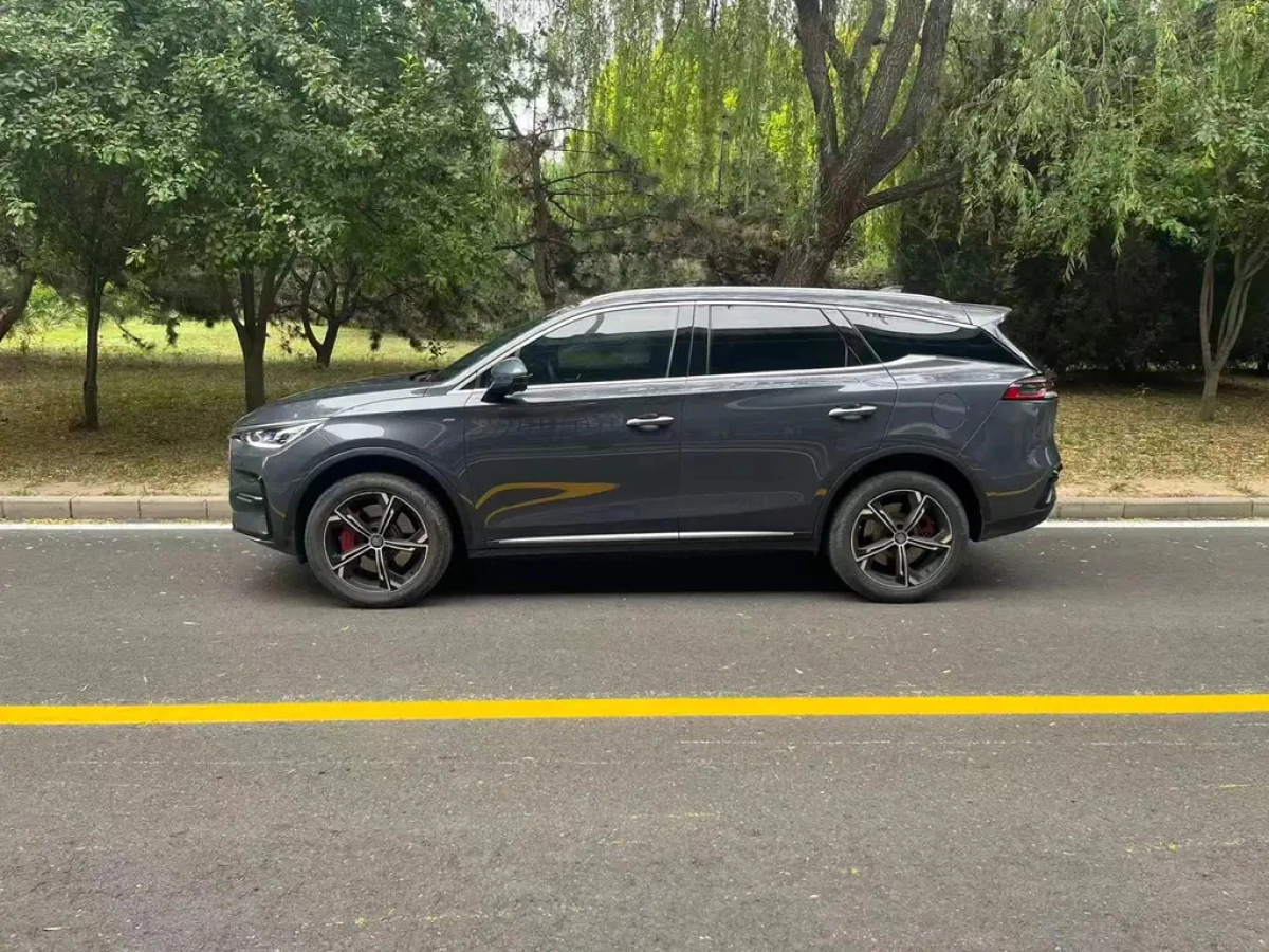 BYD TANG