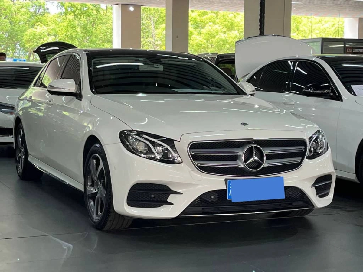 MERCEDES BENZ E-CLASS