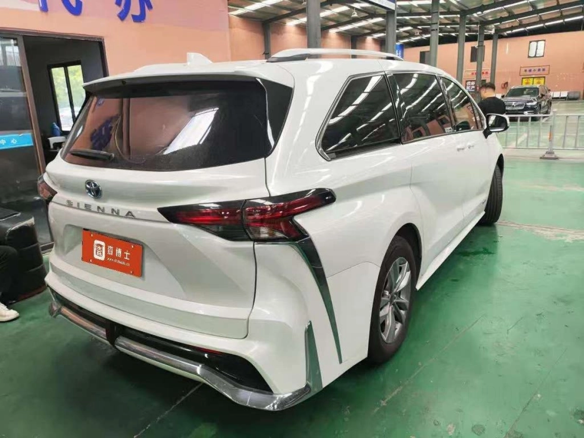 TOYOTA SIENNA SIENNA