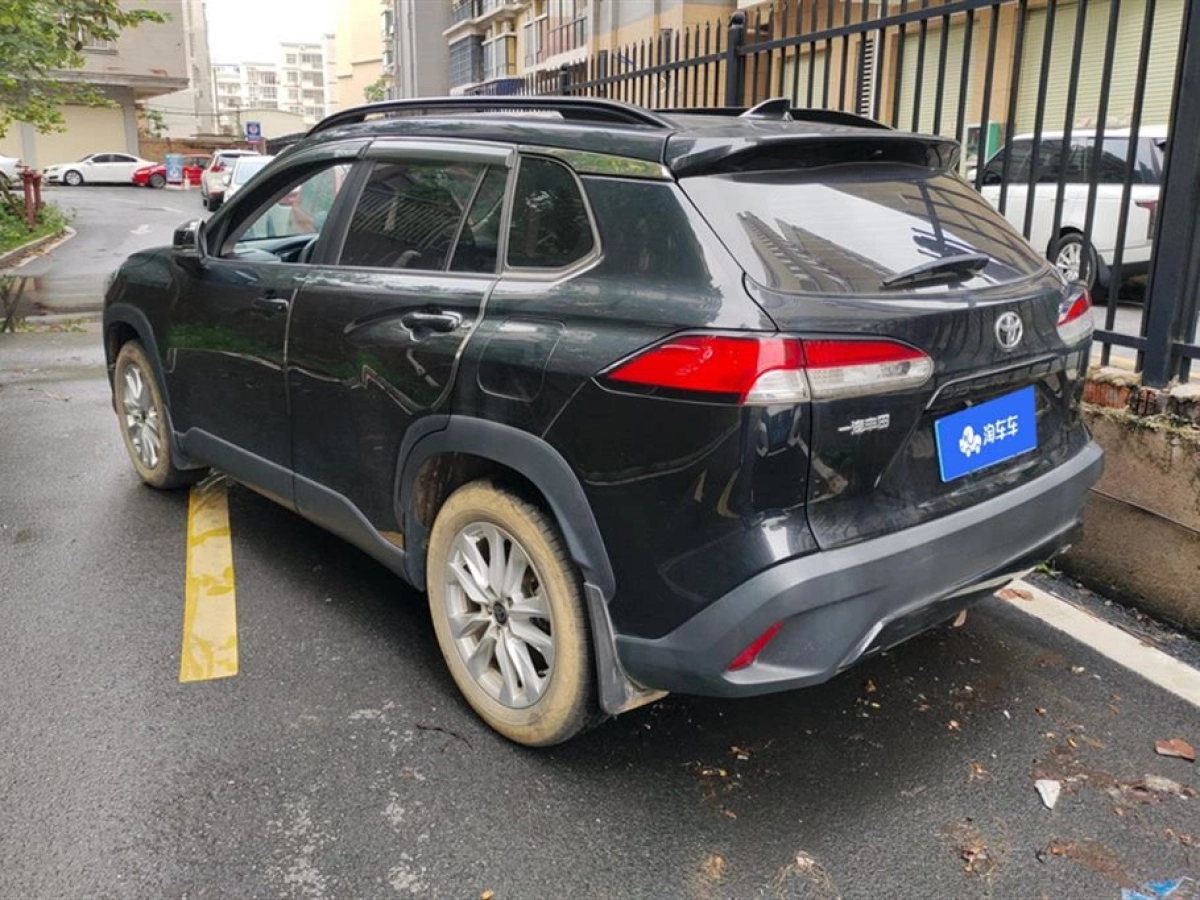 TOYOTA COROLLA CROSS