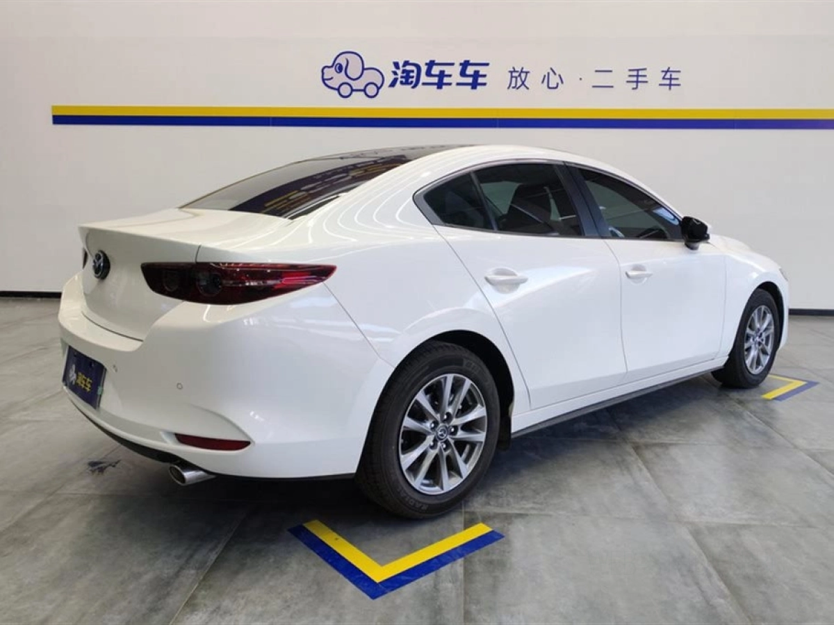MAZDA 3 AXELA