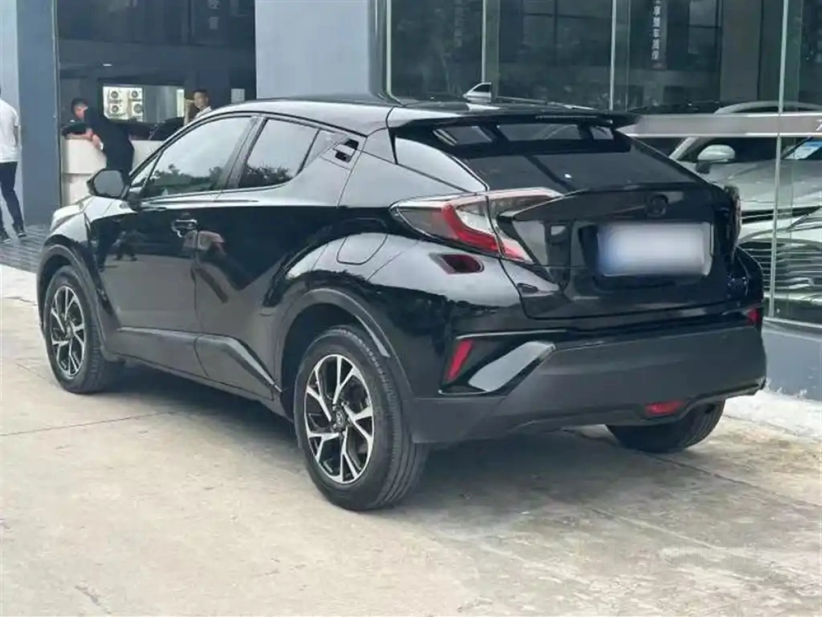 TOYOTA C-HR