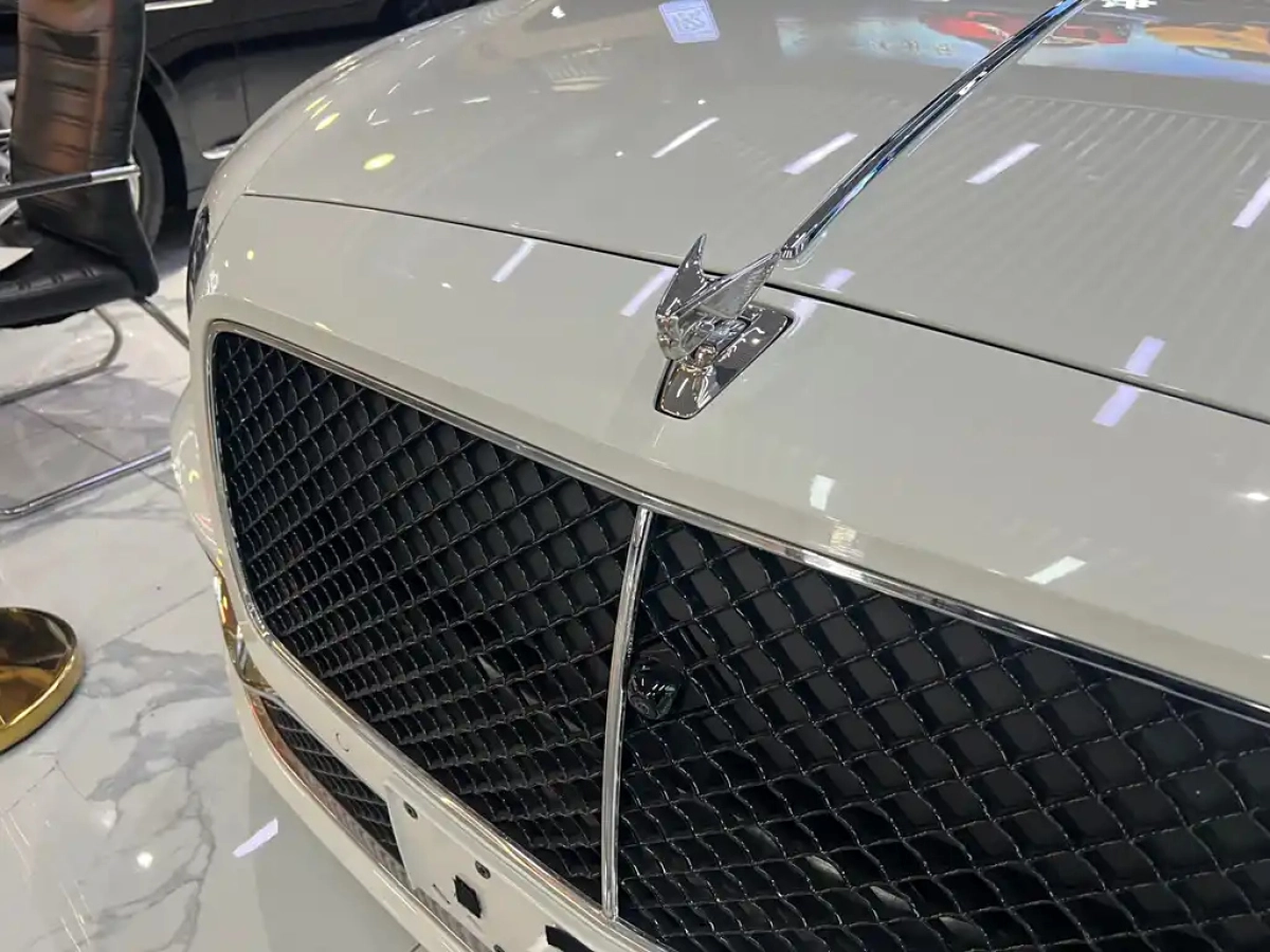 BENTLEY FLYING SPUR