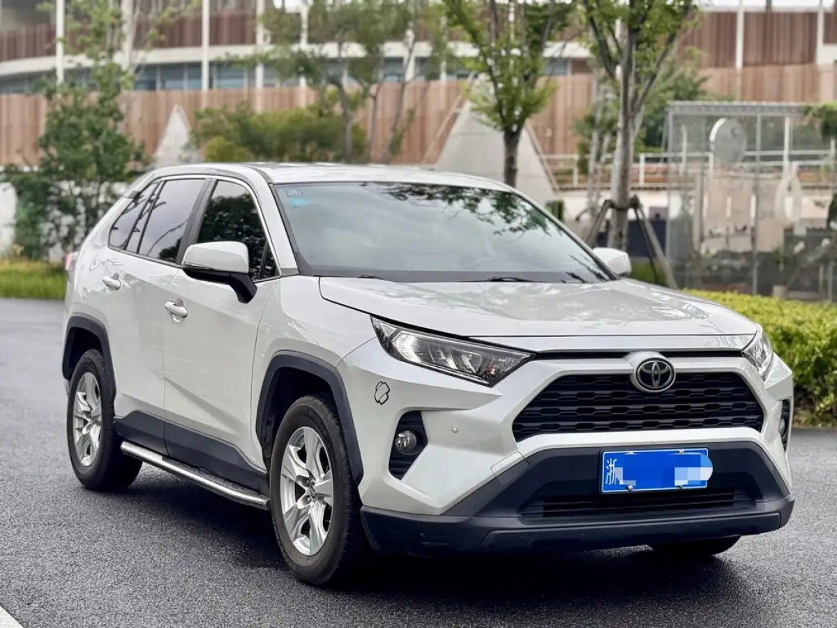 TOYOTA RAV4 RONGFANG