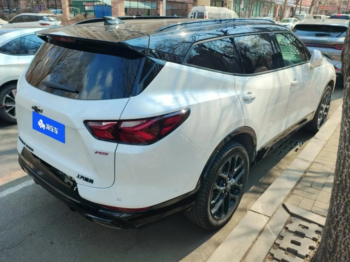 CHEVROLET BLAZER