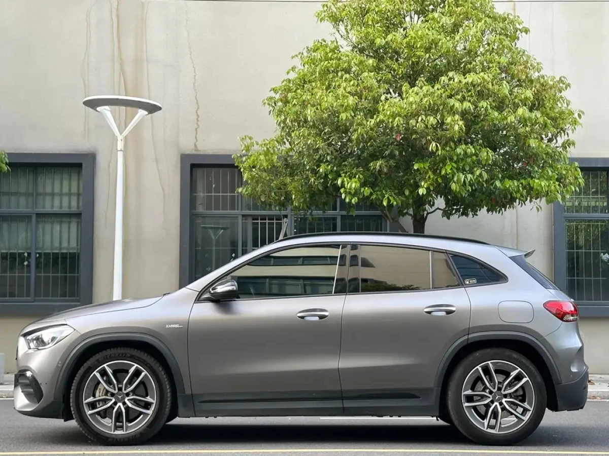 MERCEDES BENZ GLA AMG