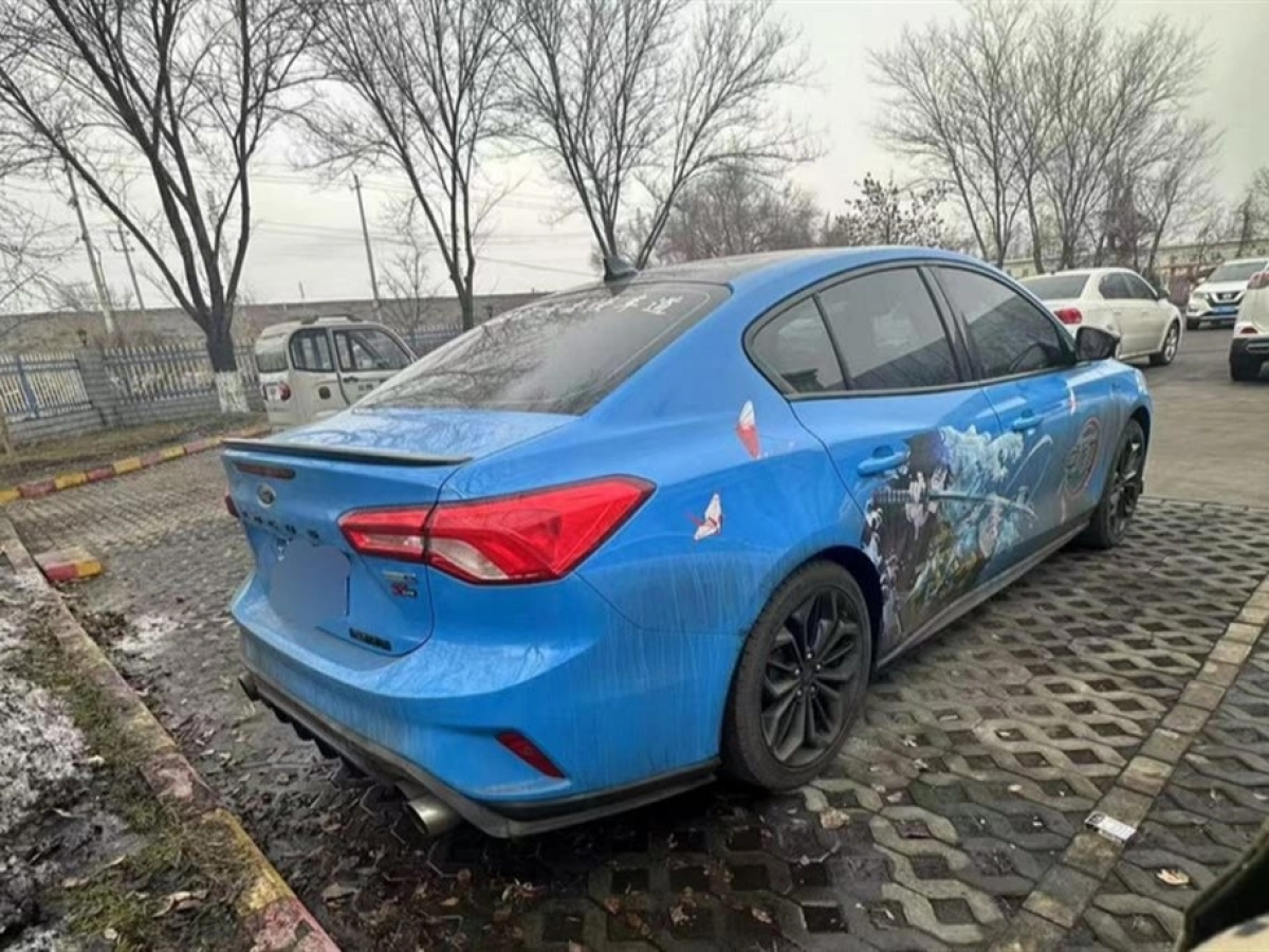 FORD FOCUS
