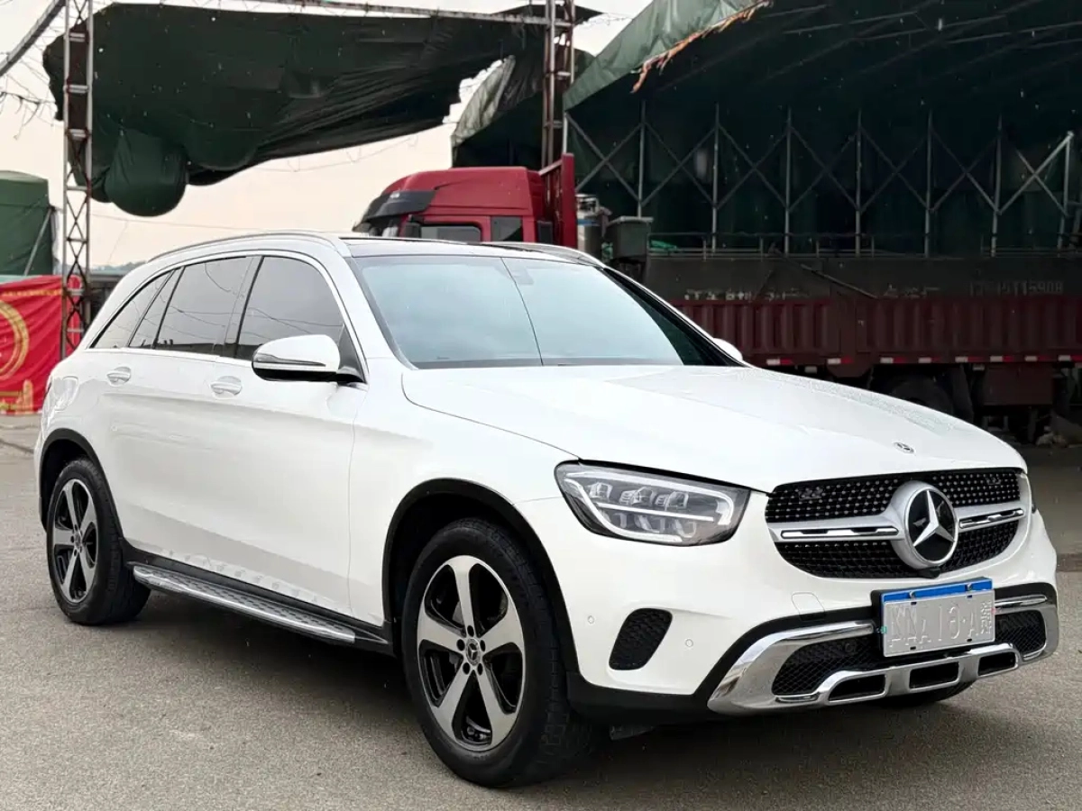 MERCEDES BENZ GLC