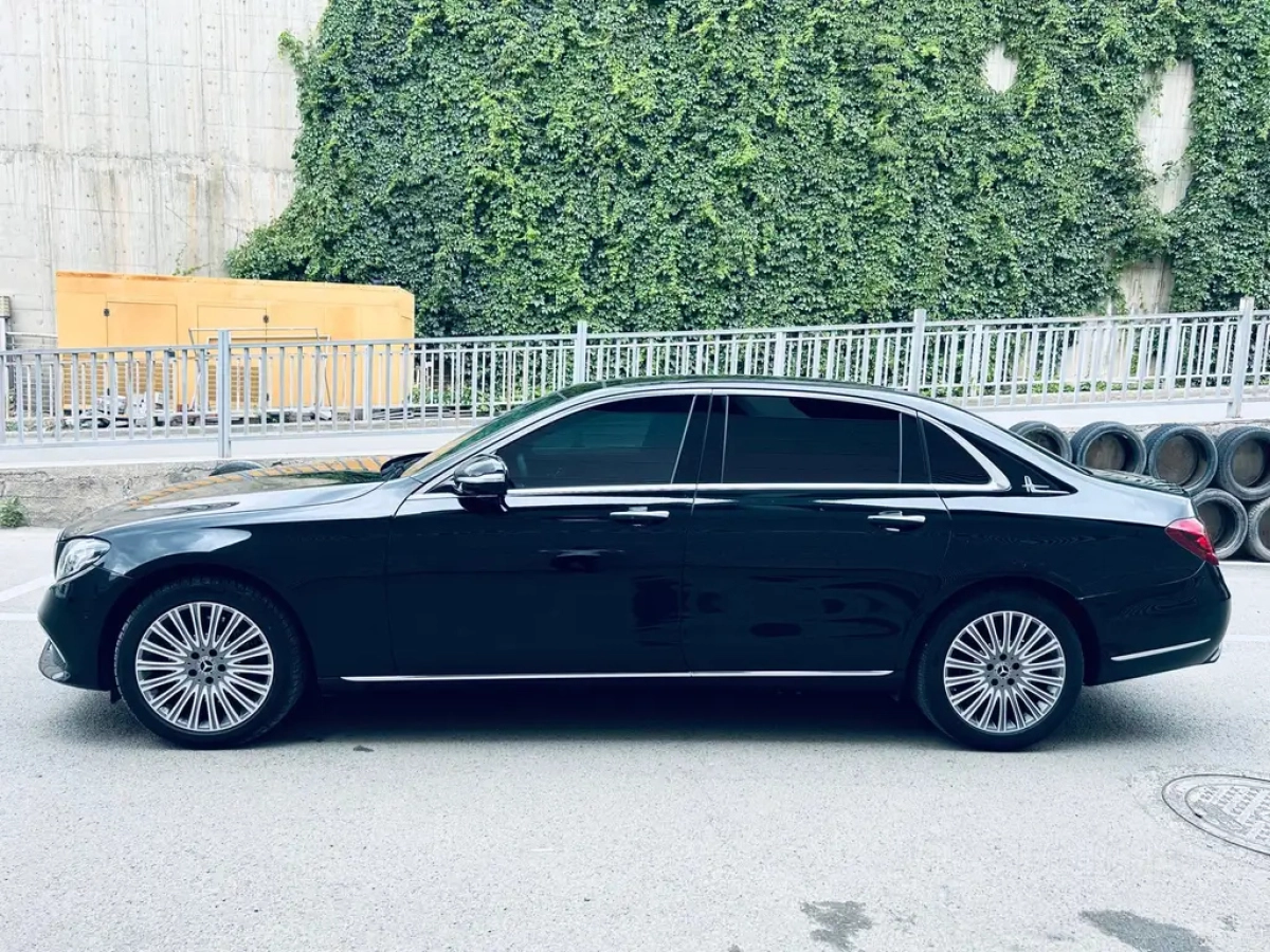 MERCEDES BENZ E-CLASS