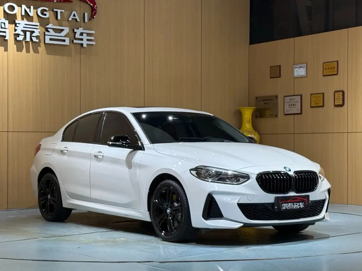 BMW 1-SERIES