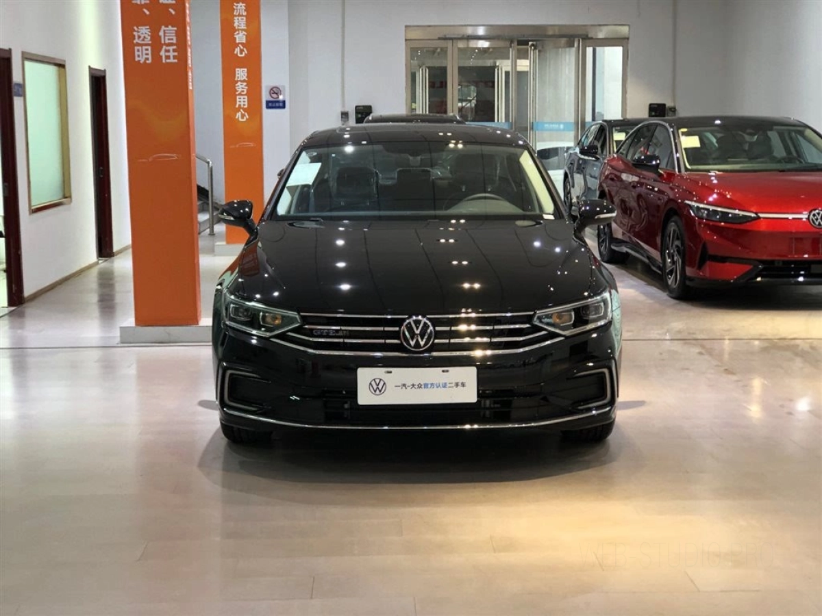 VOLKSWAGEN MAGOTAN GTE PLUG IN HYBRID