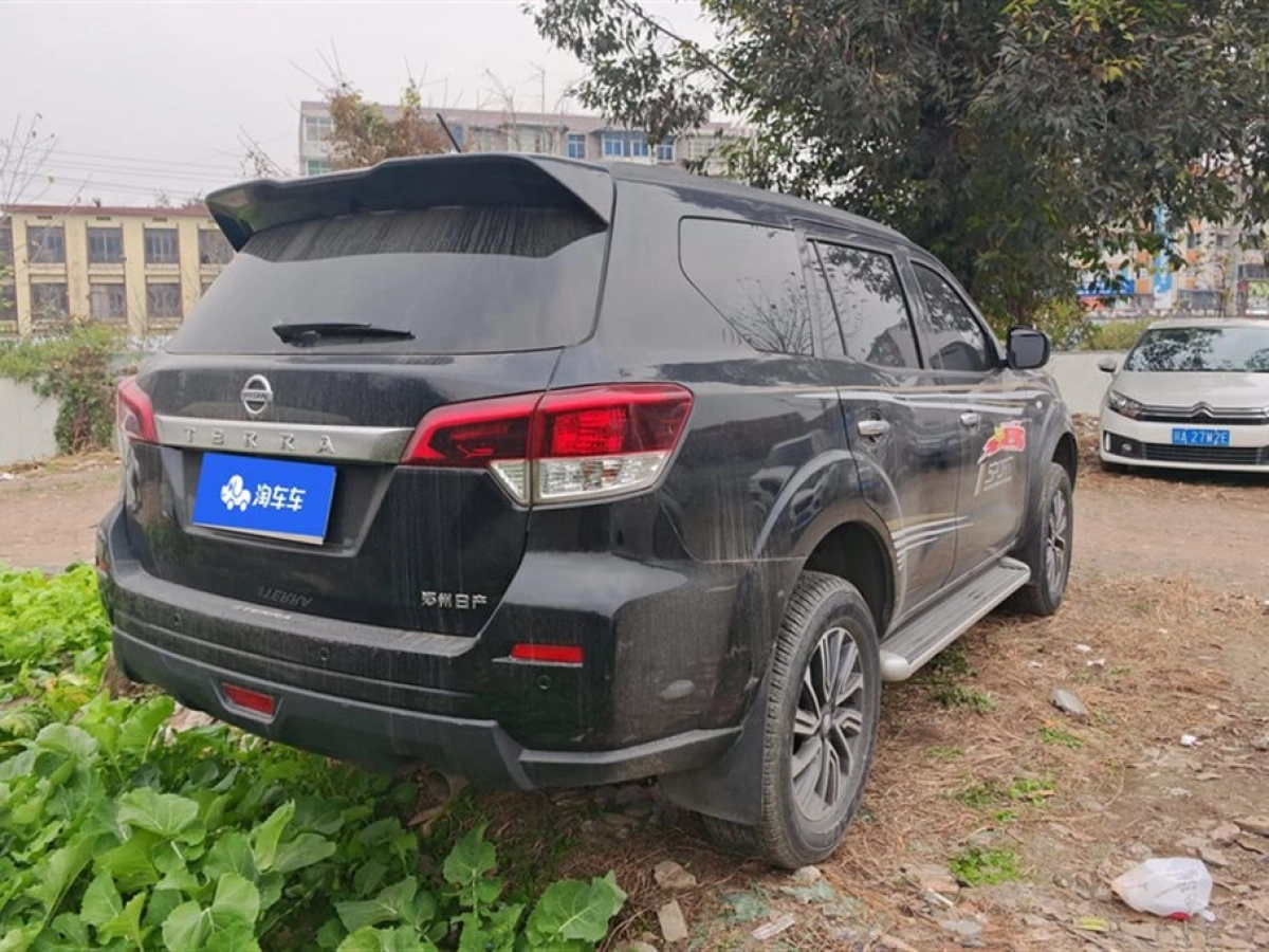 NISSAN TERRA