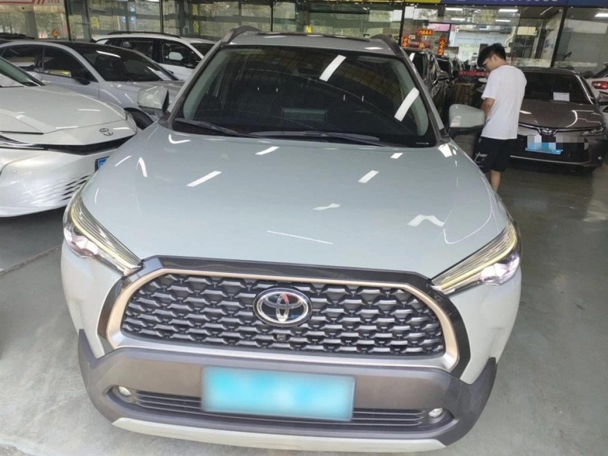 TOYOTA COROLLA CROSS