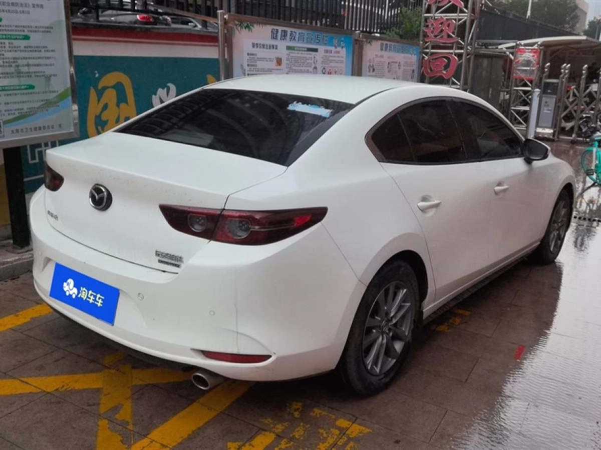 MAZDA 3 AXELA