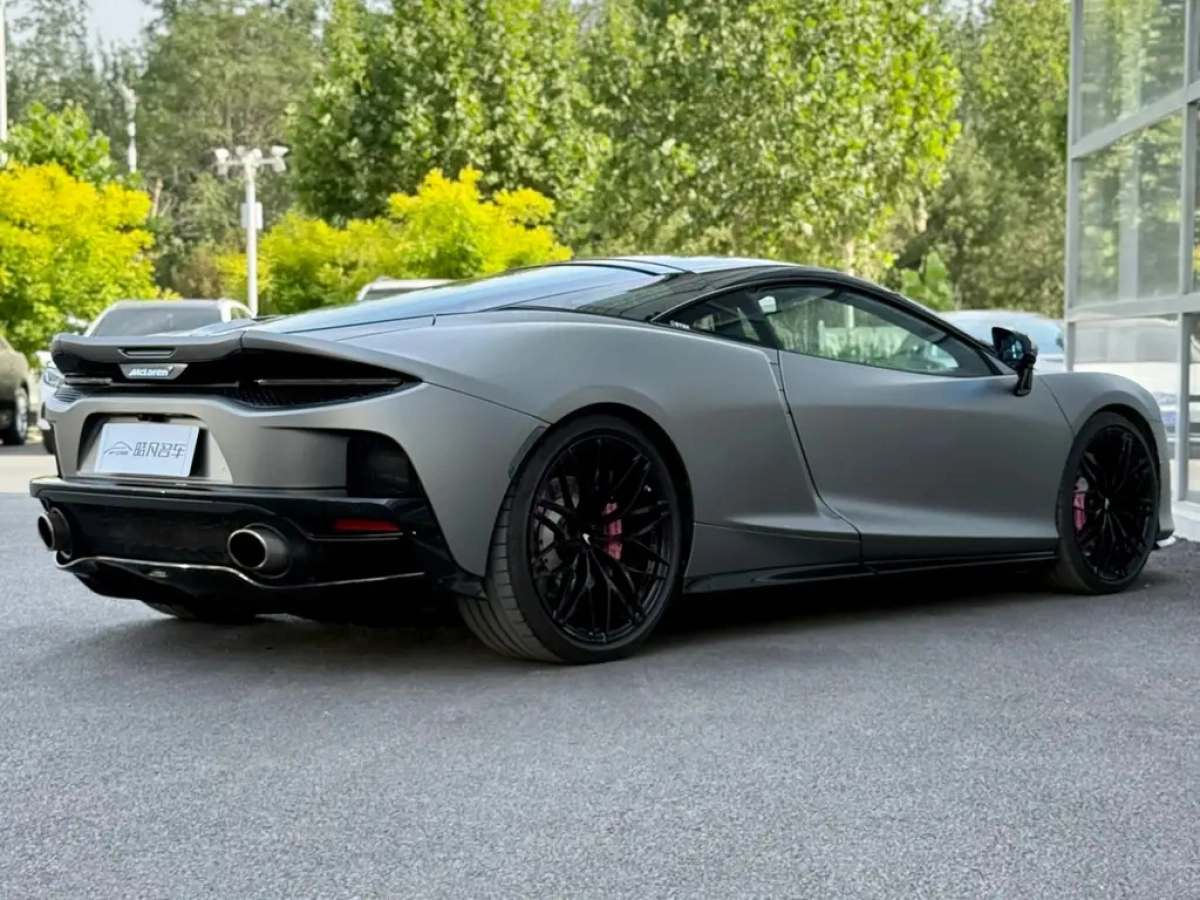 MCLAREN GT