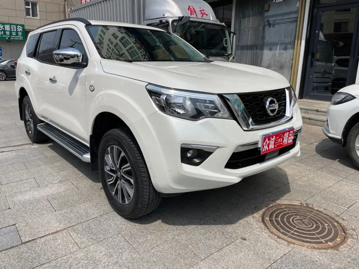 NISSAN TERRA