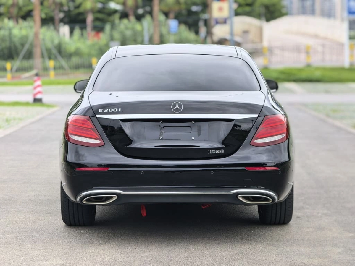 MERCEDES BENZ E-CLASS