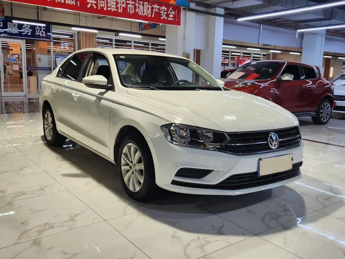 VOLKSWAGEN BORA