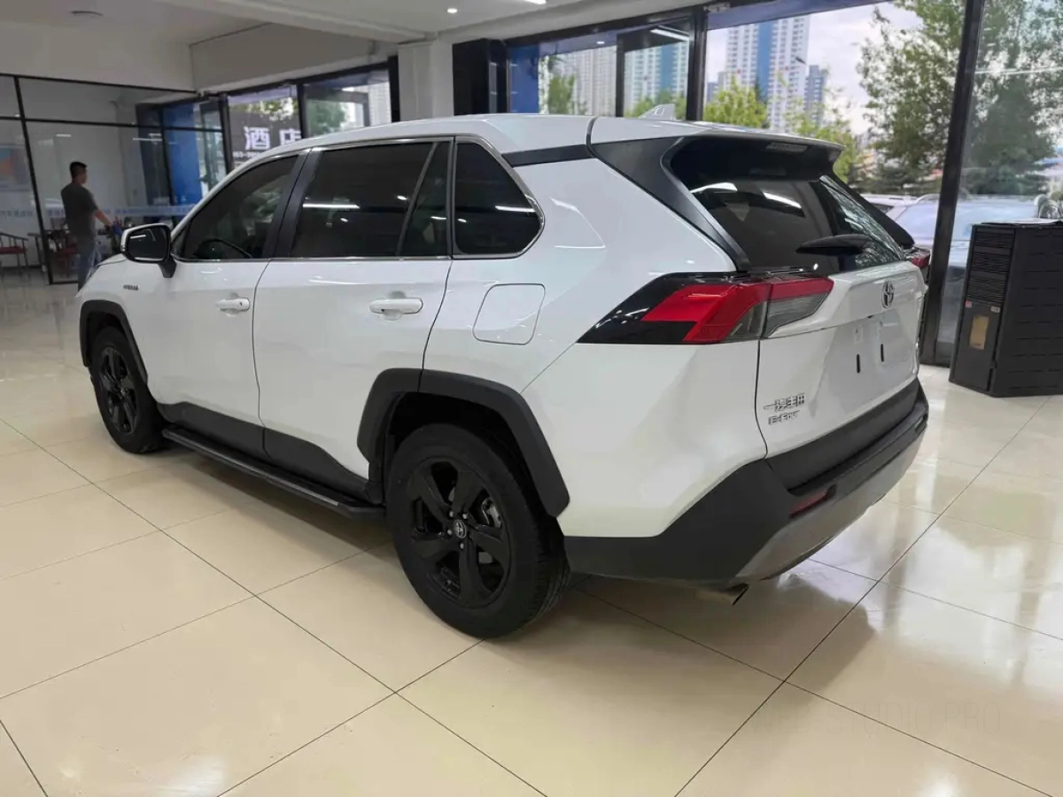 TOYOTA RAV4 RONGFANG