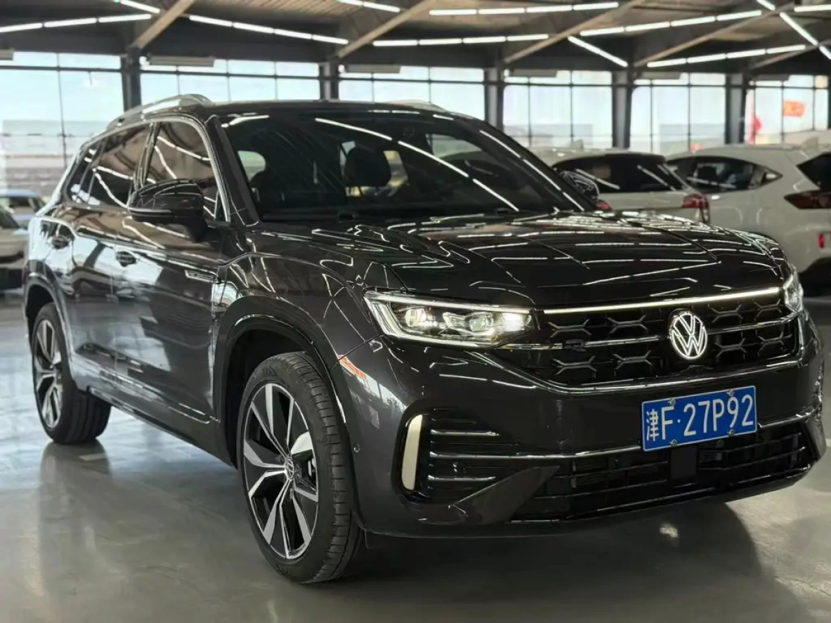 VOLKSWAGEN TAYRON