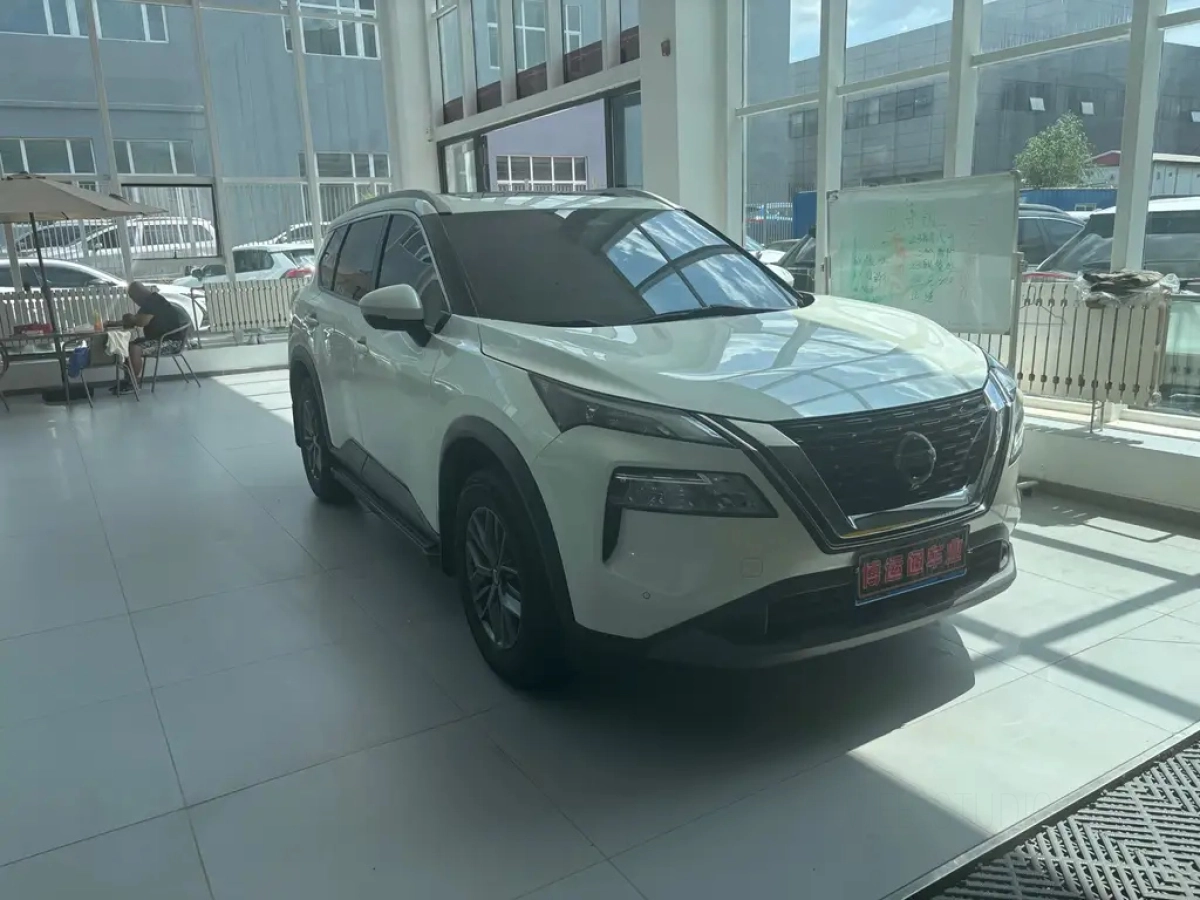 NISSAN X-TRAIL
