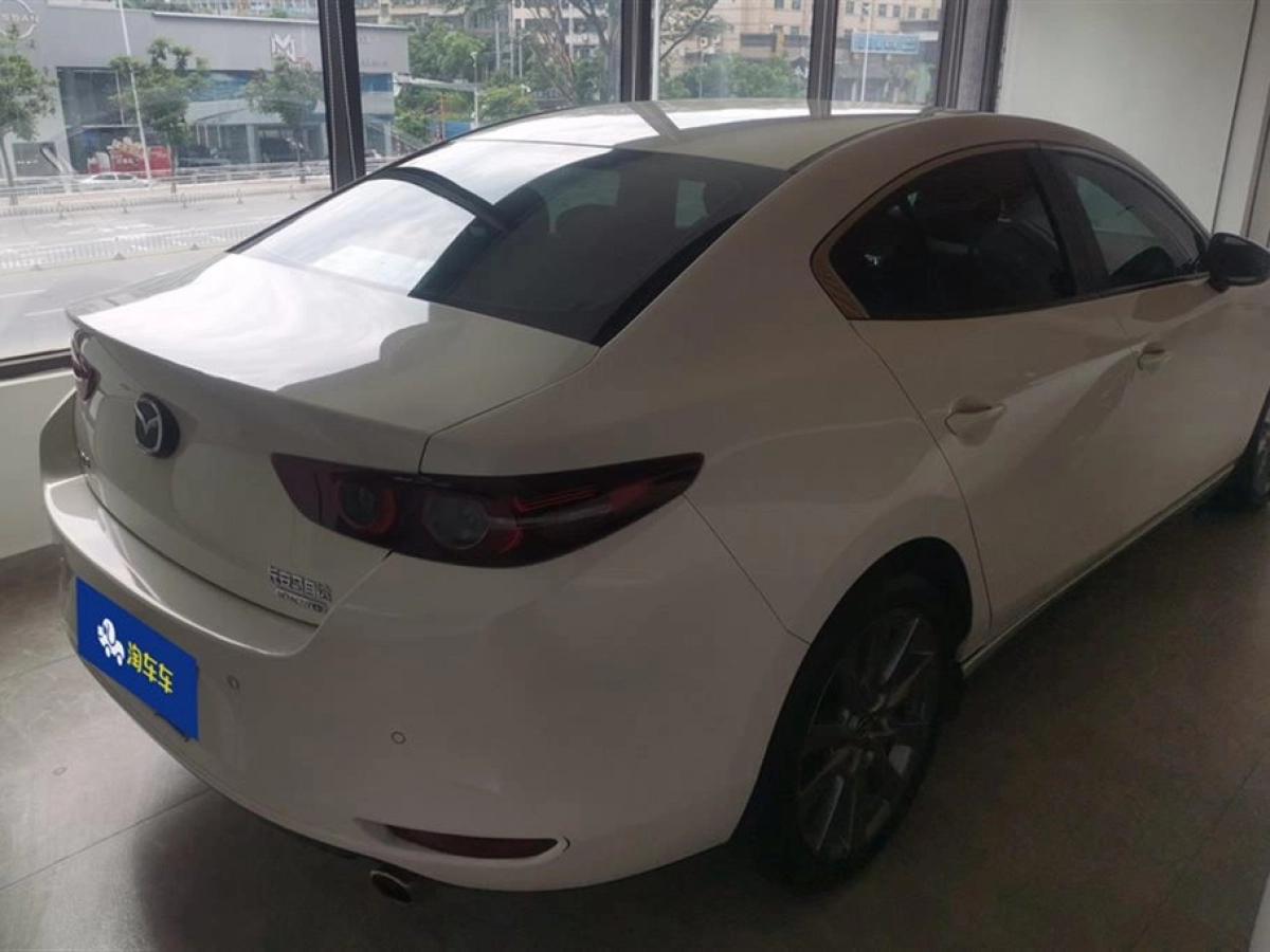 MAZDA 3 AXELA