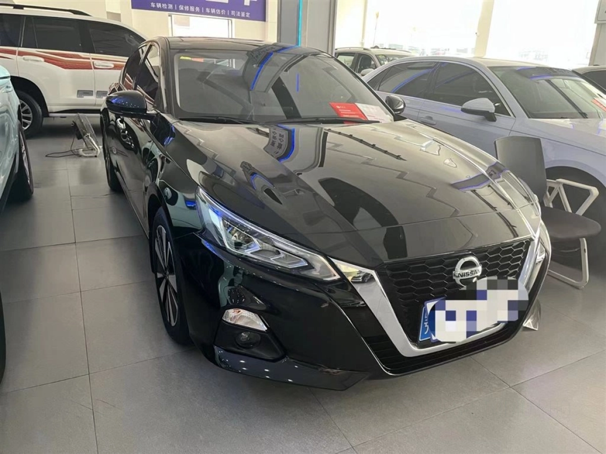 NISSAN TEANA