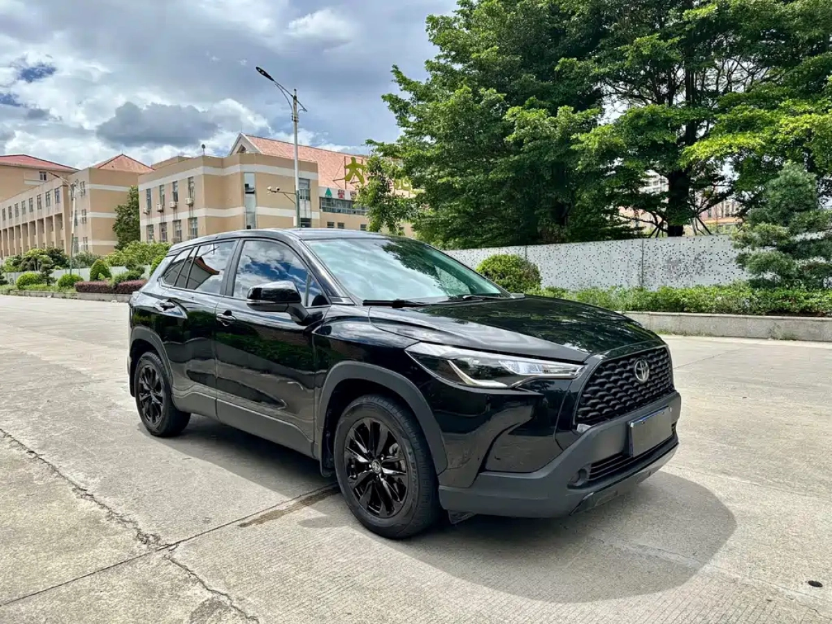 TOYOTA COROLLA CROSS