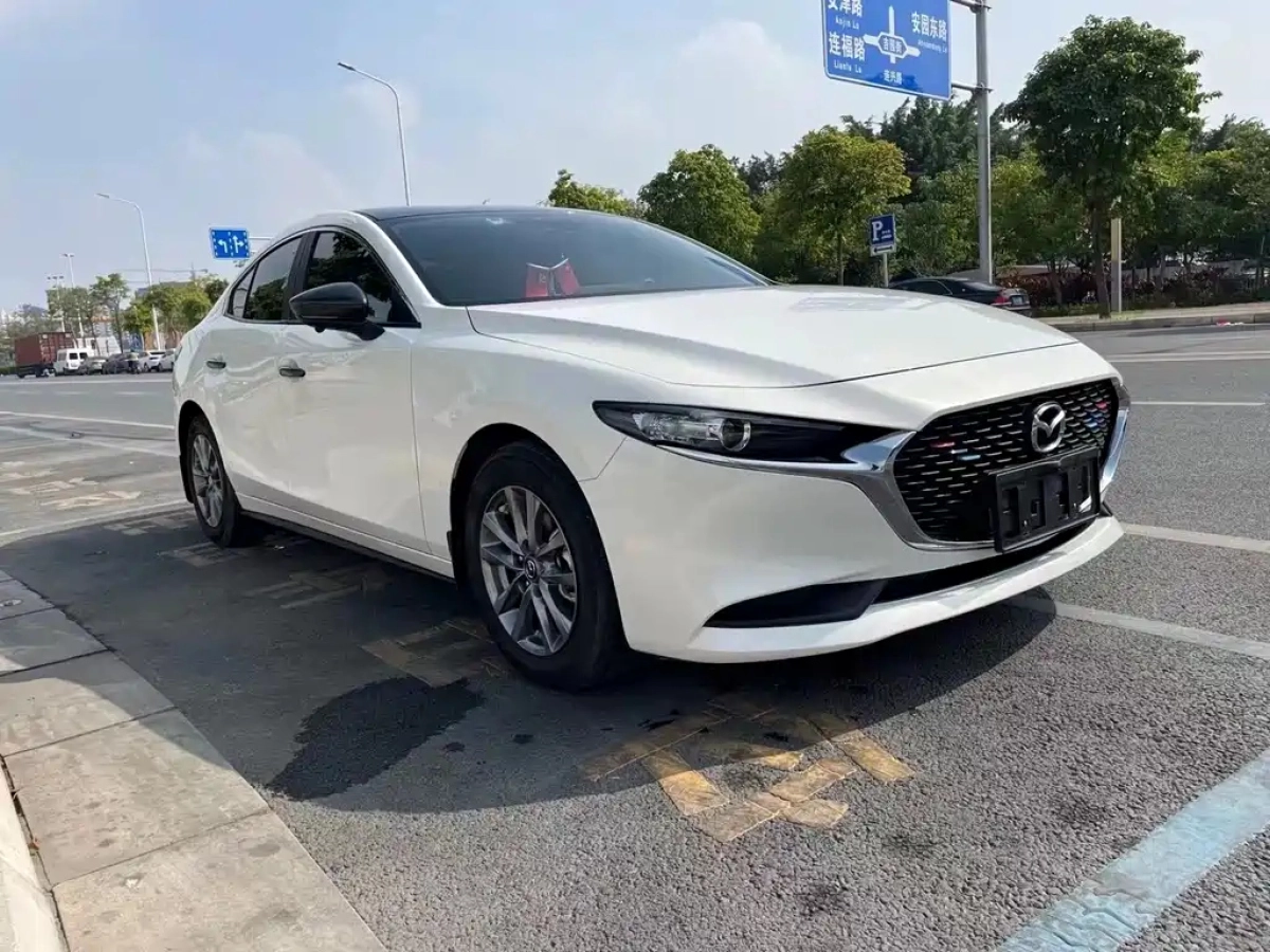MAZDA 3 AXELA