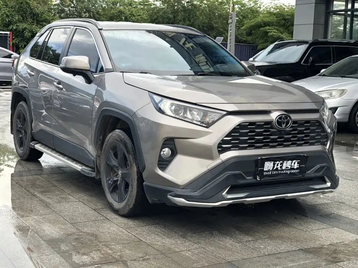 TOYOTA RAV4 RONGFANG