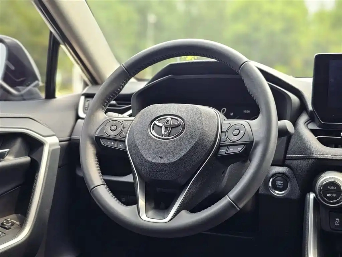 TOYOTA RAV4 RONGFANG