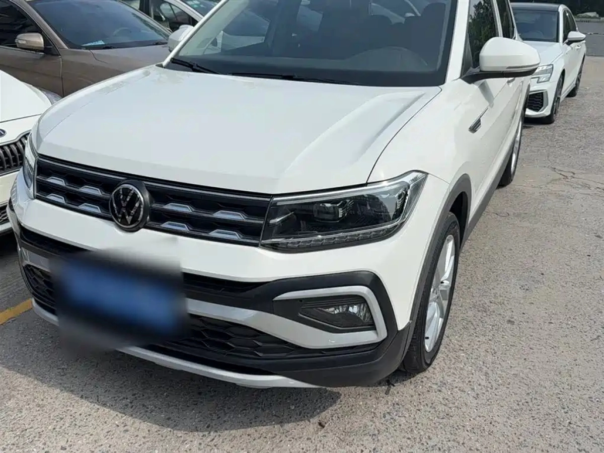VOLKSWAGEN T-CROSS