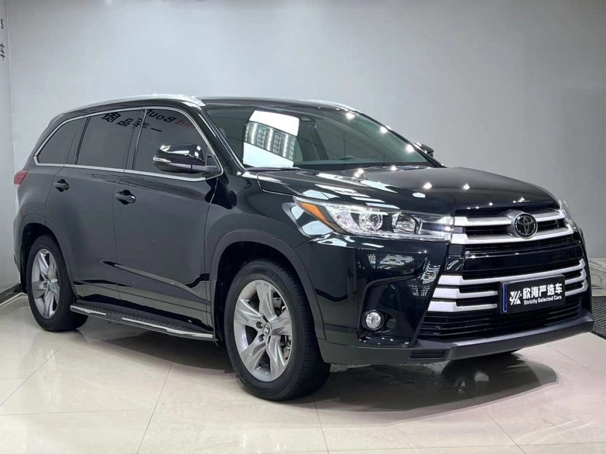 TOYOTA HIGHLANDER