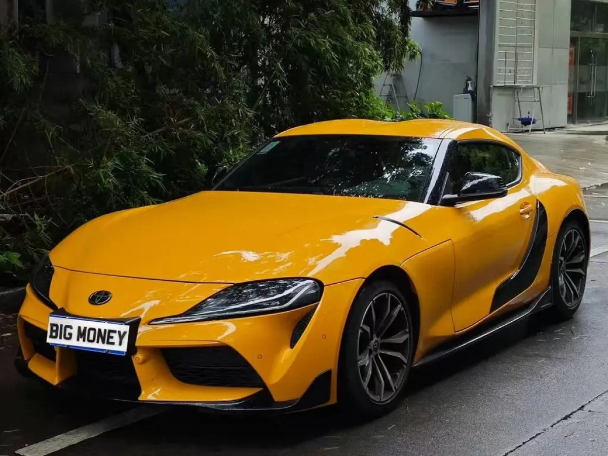 TOYOTA SUPRA