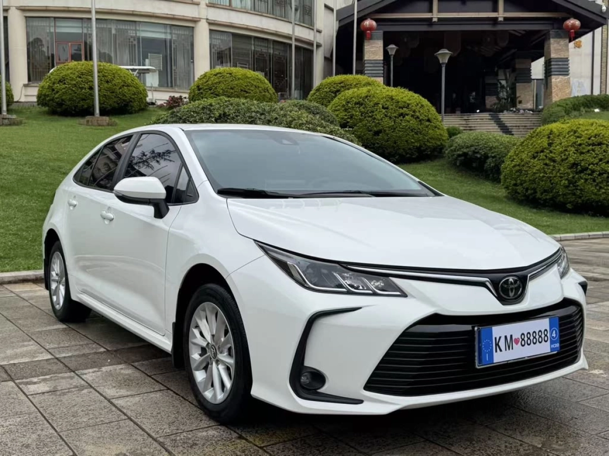 TOYOTA COROLLA