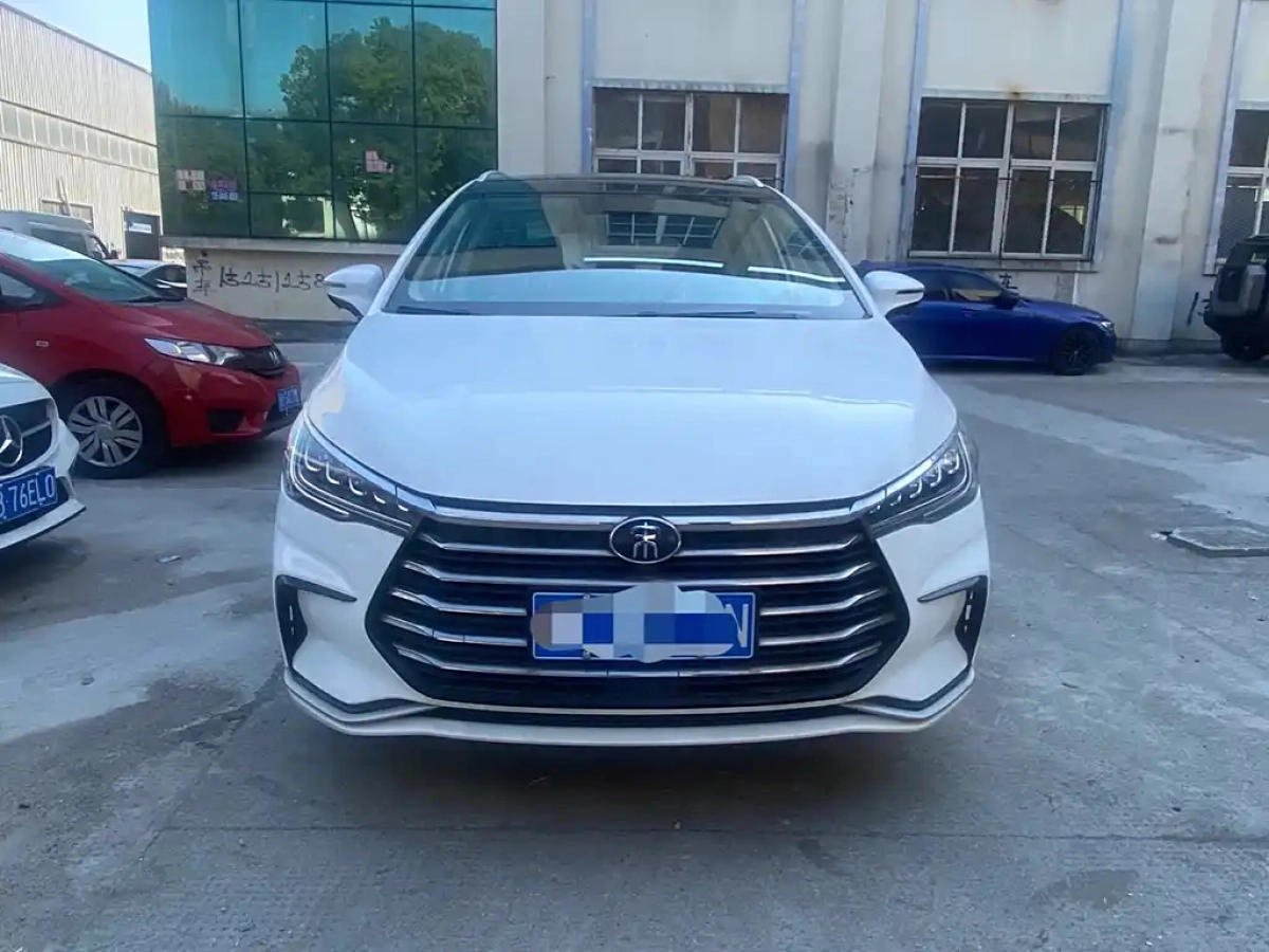 BYD SONG MAX