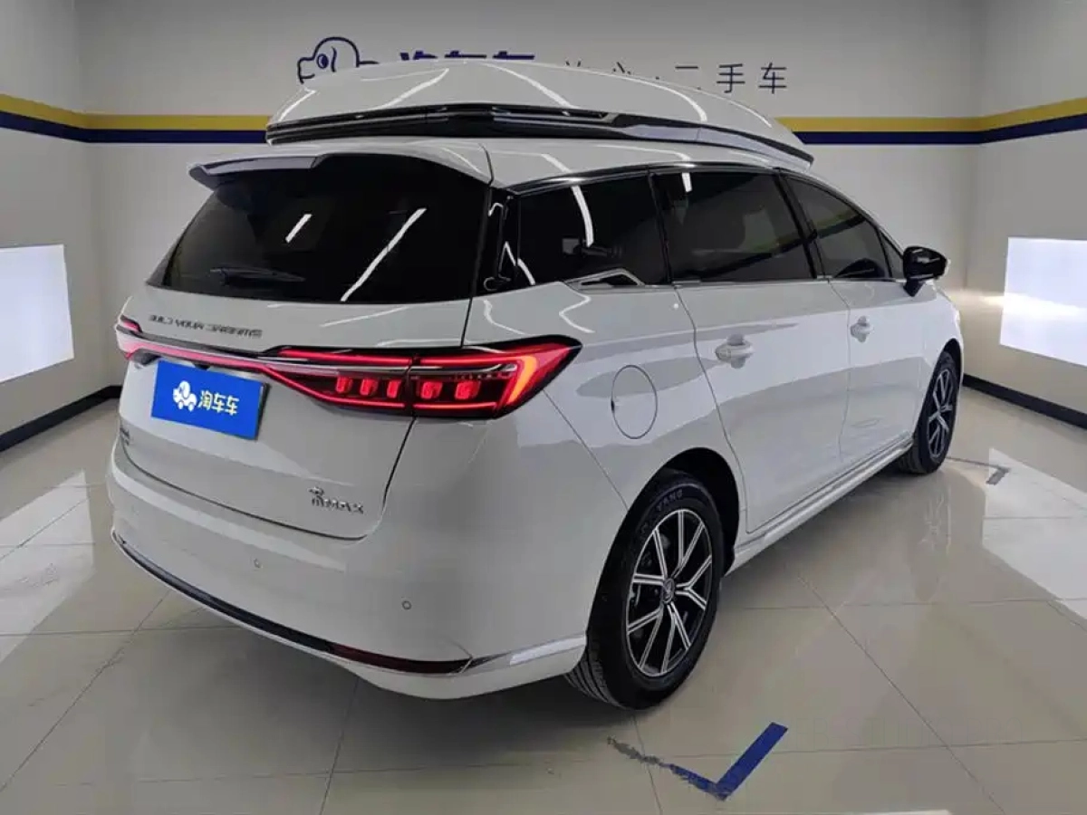 BYD SONG MAX NEW ENERGY