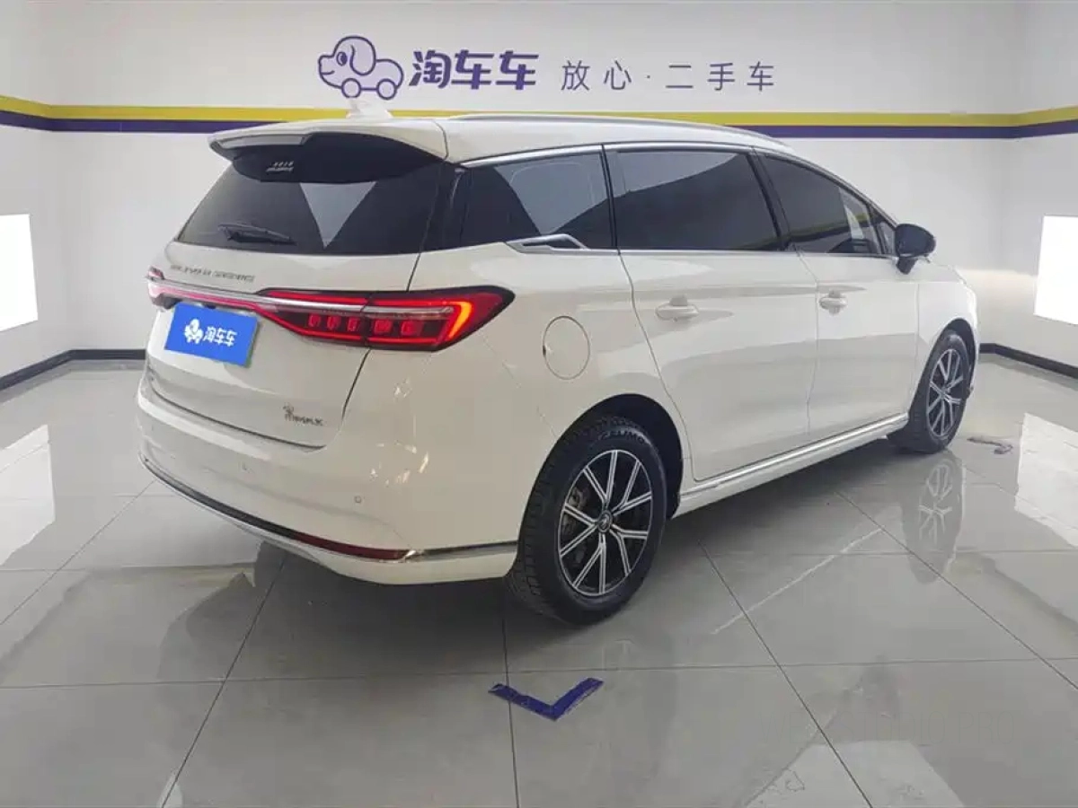 BYD SONG MAX NEW ENERGY