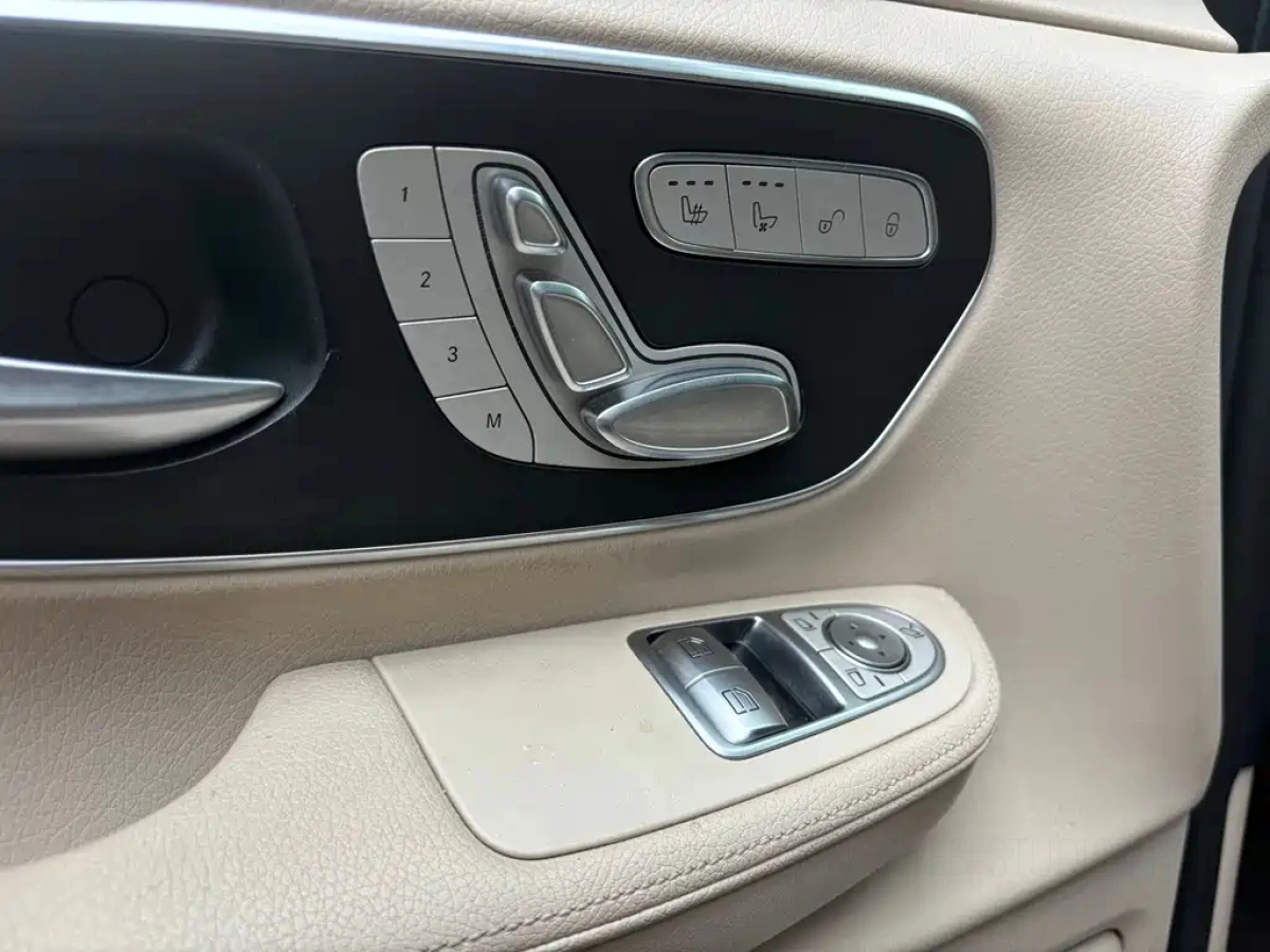 MERCEDES BENZ V-CLASS