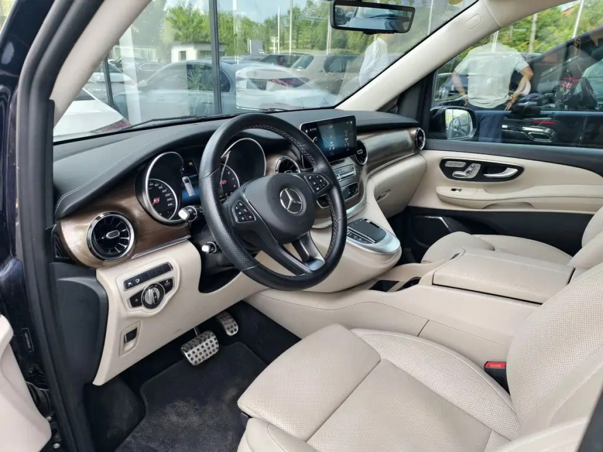 MERCEDES BENZ V-CLASS