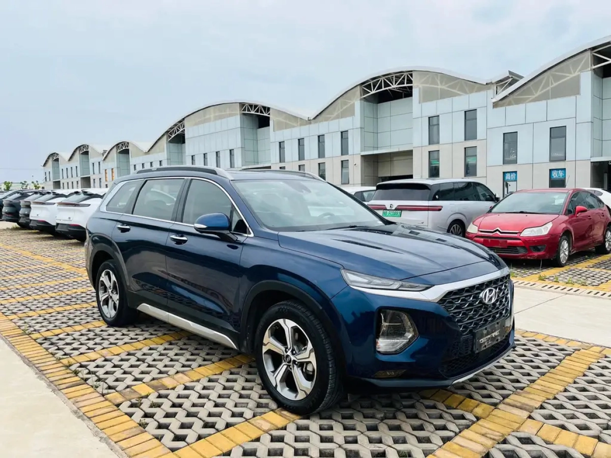 HYUNDAI SANTAFE