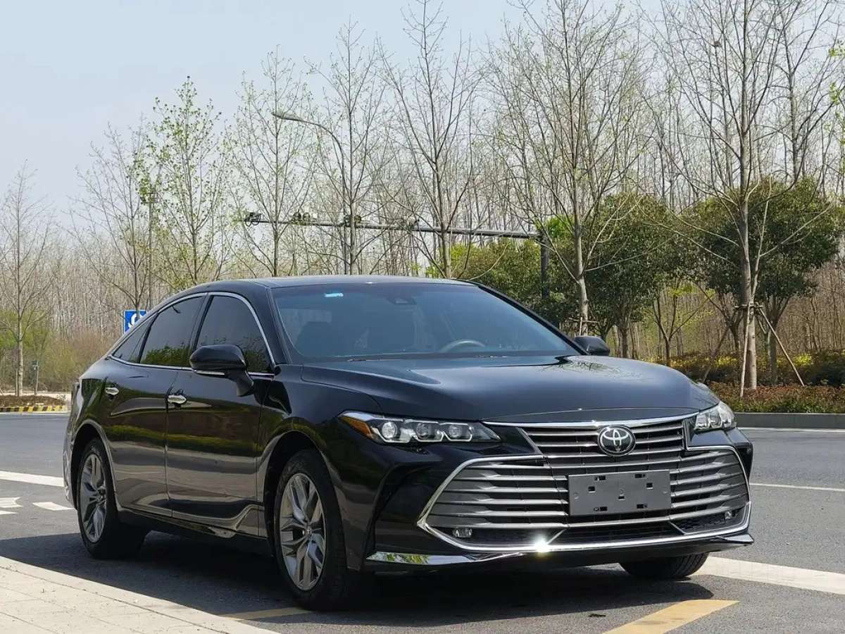 TOYOTA AVALON