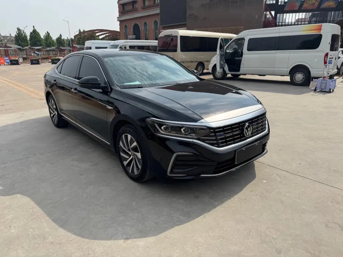 VOLKSWAGEN PASSAT NEW ENERGY