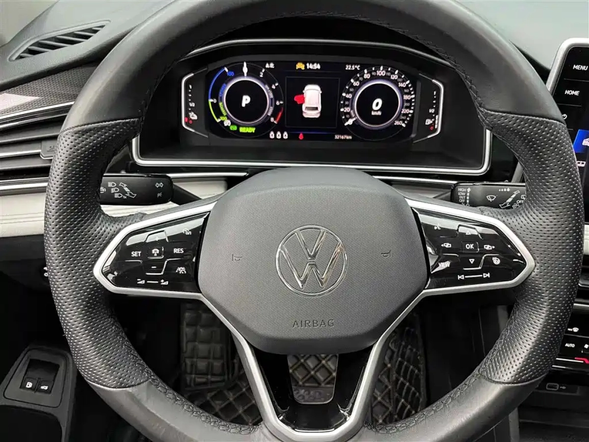 VOLKSWAGEN TIGUAN L NEW ENERGY