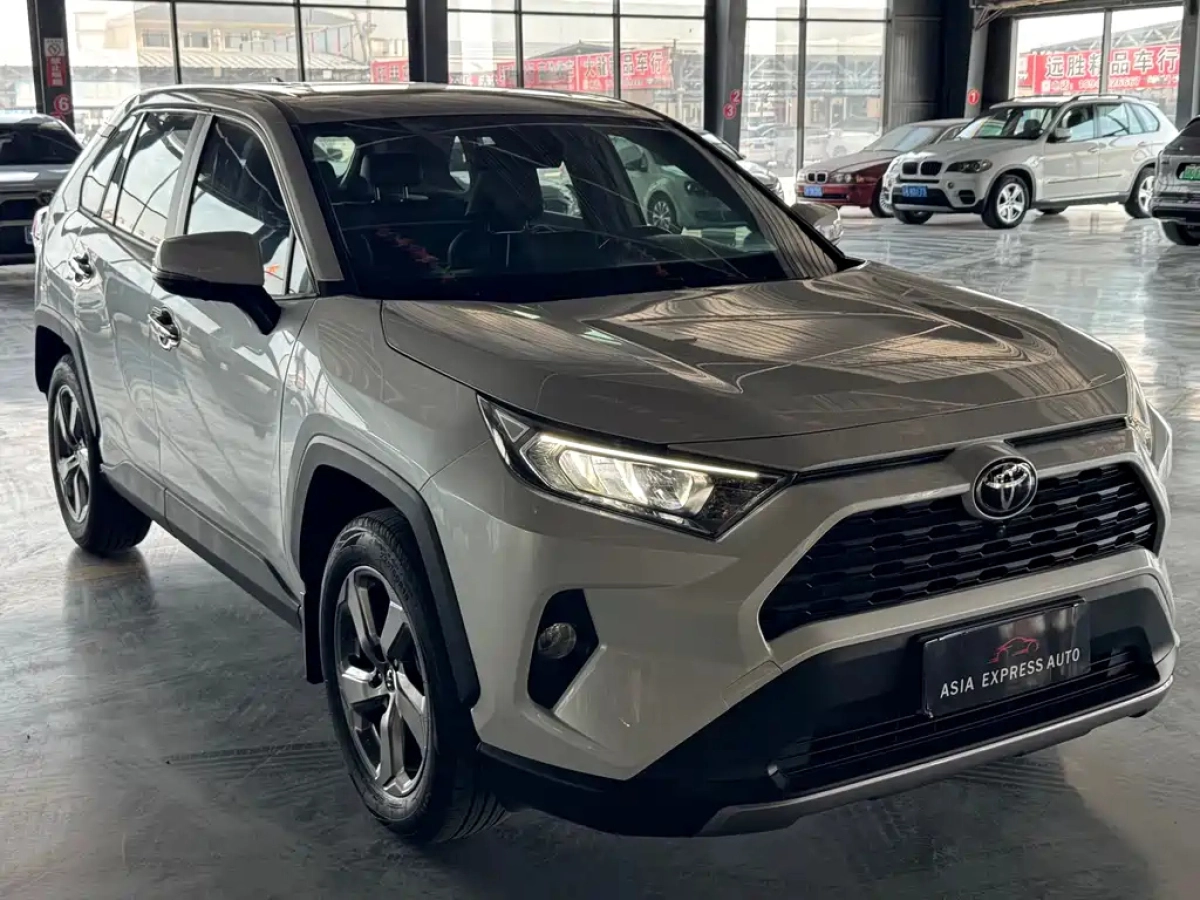 TOYOTA RAV4 RONGFANG