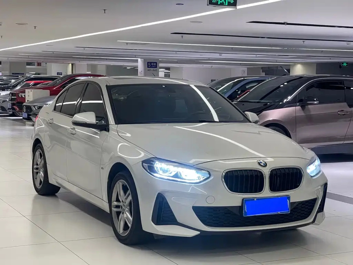 BMW 1-SERIES